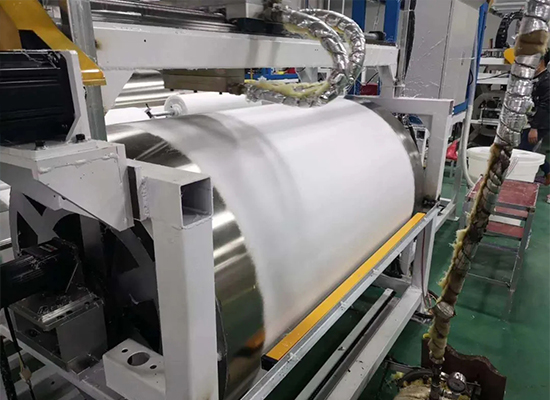 1589180870735089.jpg 熔噴布靜電駐極發(fā)生器.jpg