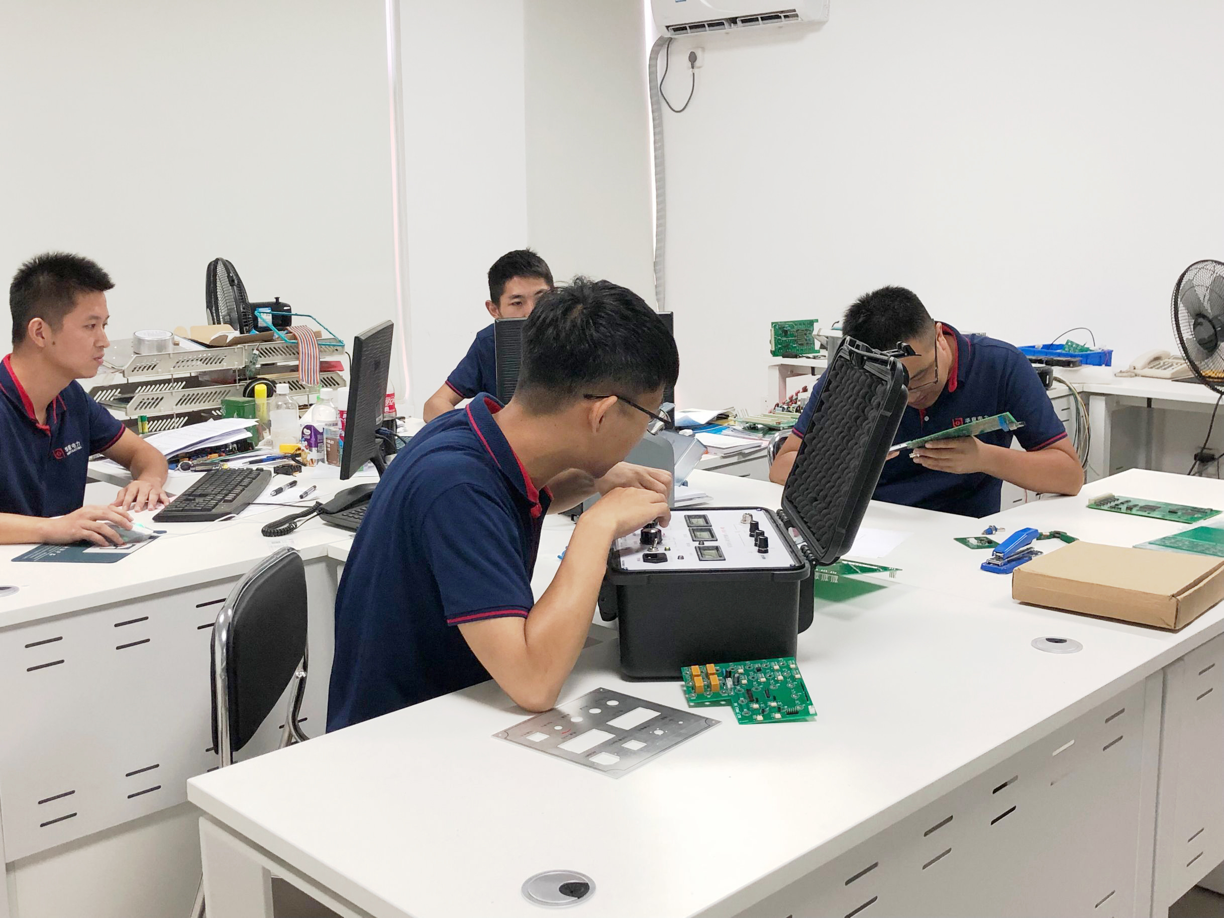 串聯(lián)諧振.jpg 串聯(lián)諧振.jpg