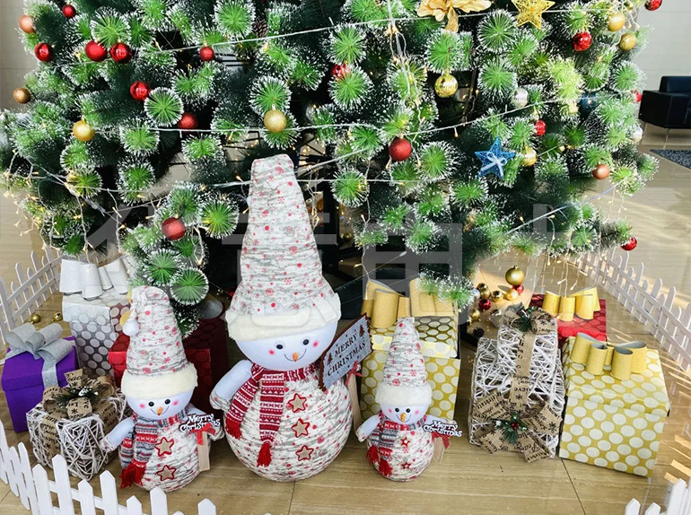 圣誕節,唯有溫暖不負卿 | 祝大家圣誕節快樂(lè )!.jpg 圣誕節,唯有溫暖不負卿 | 祝大家圣誕節快樂(lè )!.jpg