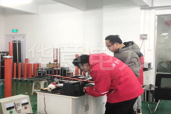 串聯(lián)諧振.jpg 串聯(lián)諧振.jpg